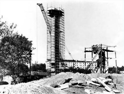 Строительство стелы на 400-летия города Орла